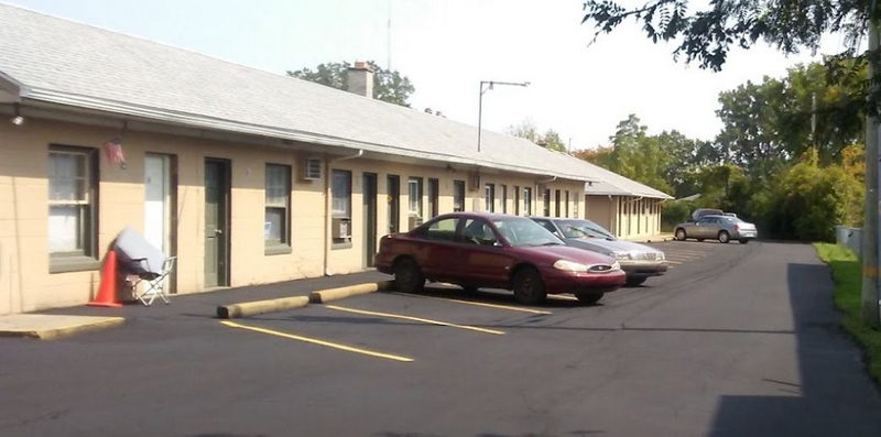 Royal Motel - From Website (newer photo)